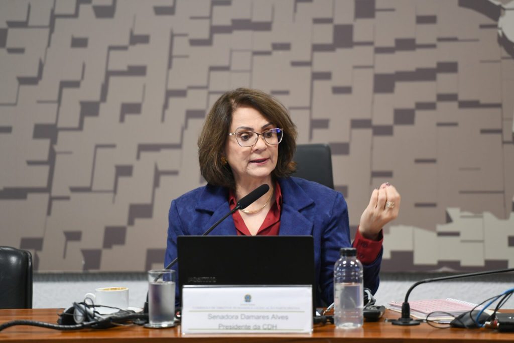 ‘e-se-ele-nao-for-joao?’:-senadora-ve-risco-de-fraudes-com-entrada-de-migrantes-sem-identificacao