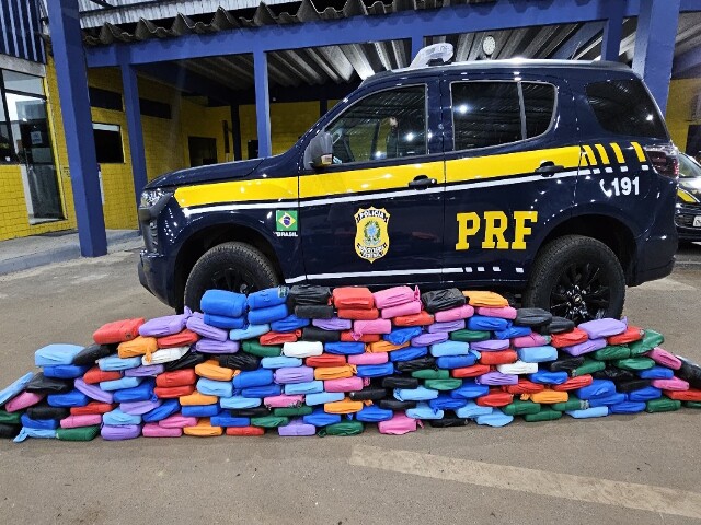 prf-apreende-quase-190-kg-de-skunk-escondidos-em-bebedouros-na-br-364