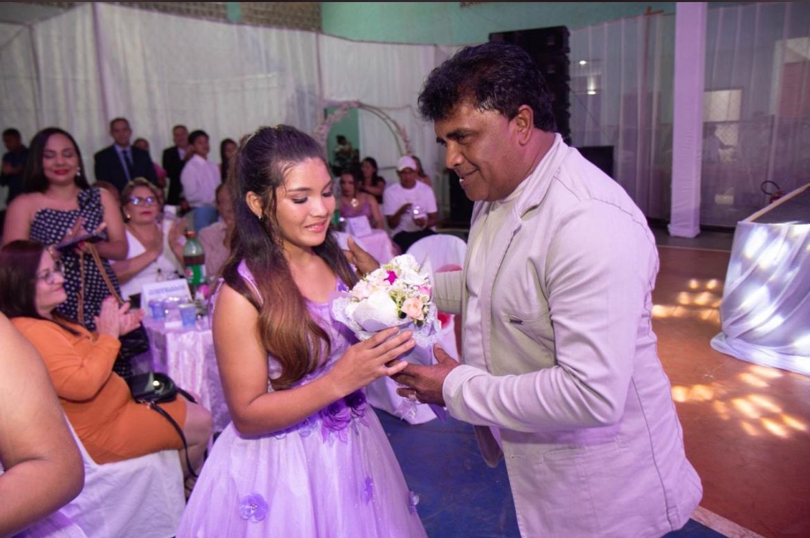 projeto-primavera:-baile-de-debutantes-superou-as-expectativas