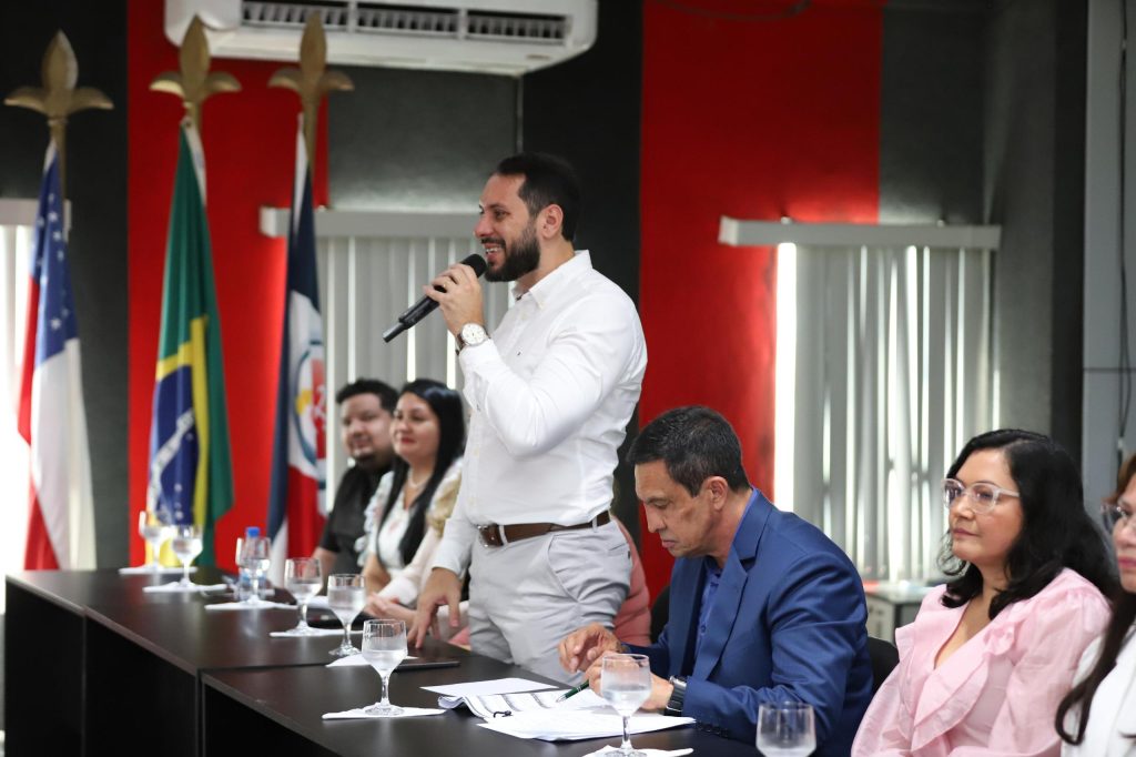 junior-mar-destaca-novo-plano-de-educacao-da-semed