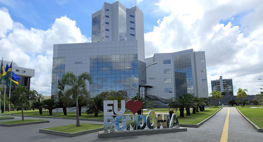 ale-ro-lanca-licitacao-de-r$-1,2-milhao-para-materiais-de-copa-e-limpeza