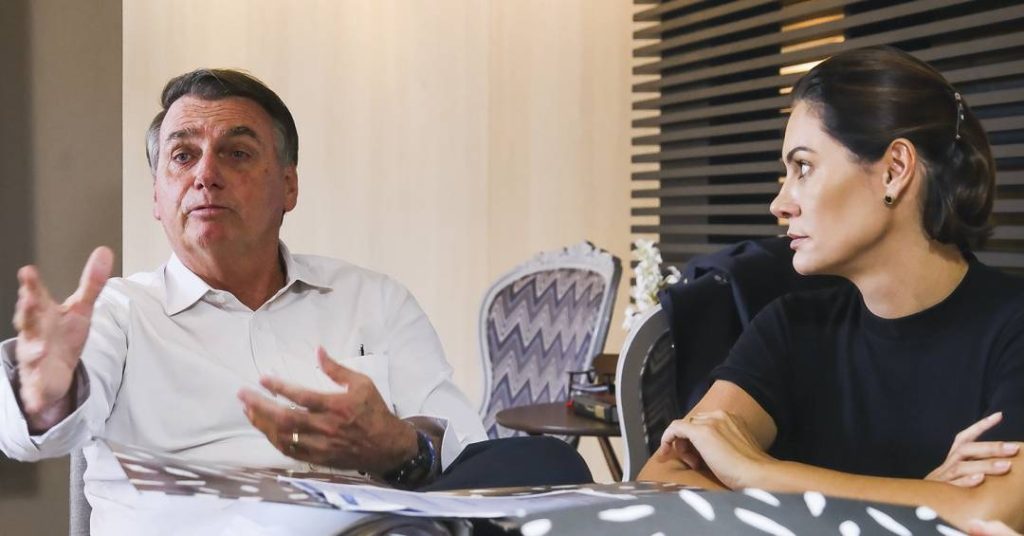 bolsonaro-diz-que-michelle-‘nao-e-bolsonarista’-e-tem-autonomia-para-decidir-futuro-politico