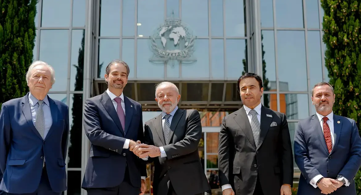 brasil-e-interpol-firmam-acordo-para-ampliar-combate-ao-crime-organizado-transnacional