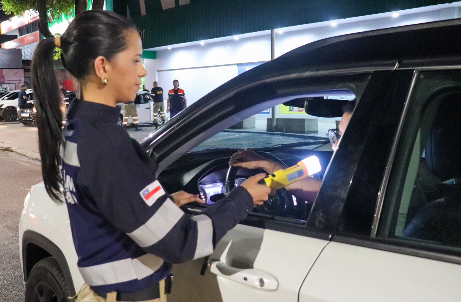 detran-am-faz-39-flagrantes-de-alcoolemia-e-prende-2-motoristas-em-operacao-em-manaus