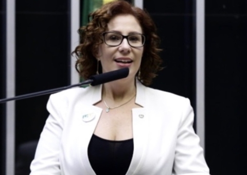defesa-de-carla-zambelli-pede-suspensao-da-perda-do-mandato
