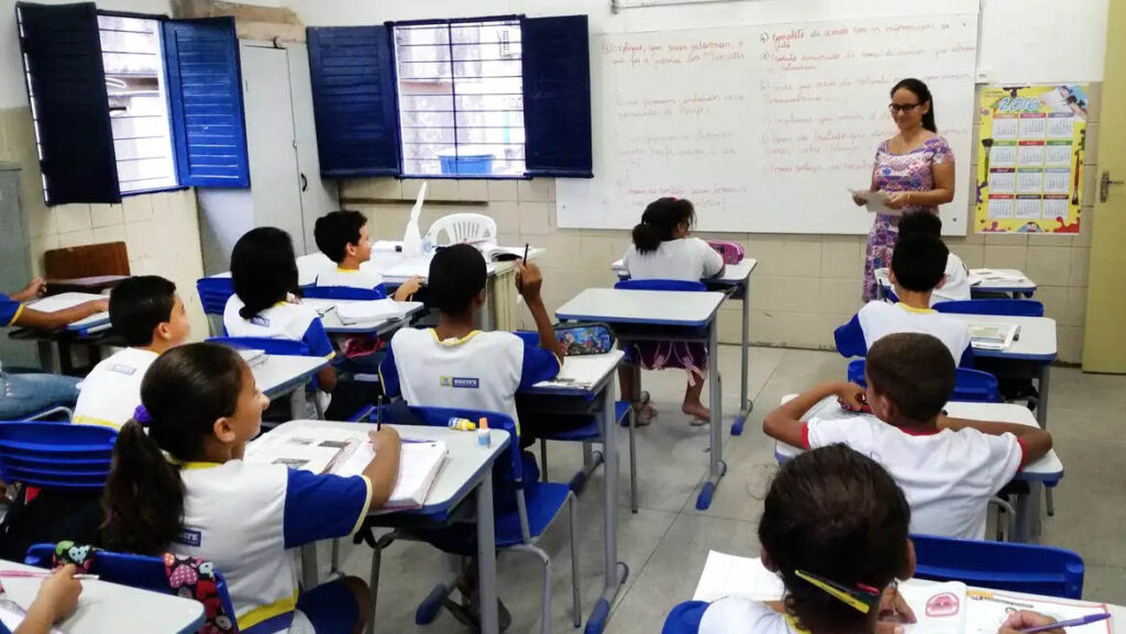 cnu-dos-professores-tem-adesao-de-1.508-municipios-e-22-estados
