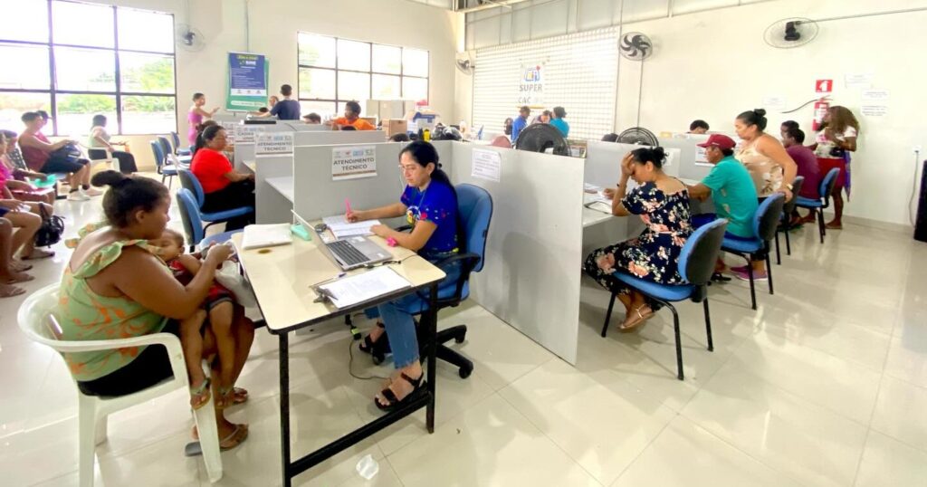 prefeitura-de-oriximina-realiza-mutirao-de-atendimentos-no-shopping-popular