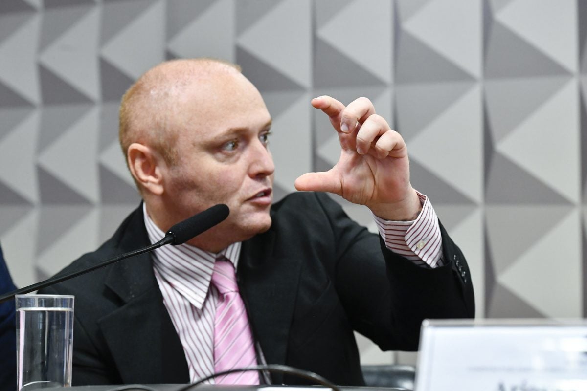 condenado-com-zambelli,-delgatti-pede-para-cumprir-pena-em-regime-semiaberto