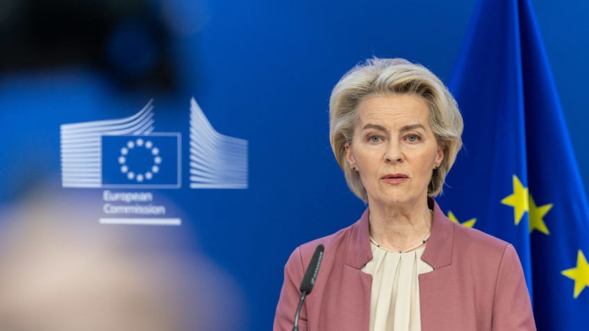 von-der-leyen-nega-irregularidades-em-contratos-com-a-pfizer