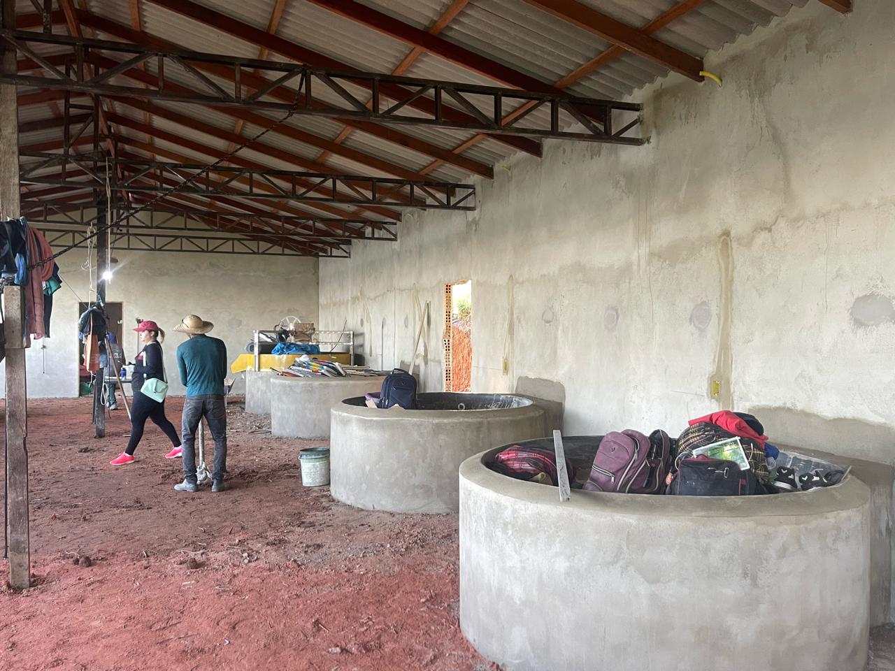 a-construcao-da-casa-de-farinha-na-aldeia-sai-cinza-continua-a-todo-vapor