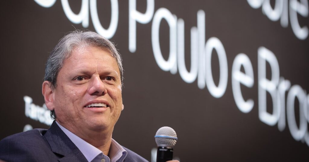 tarcisio-e-alcado-a-presidenciavel-em-festa-de-partido-a-uma-semana-de-julgamento-de-bolsonaro