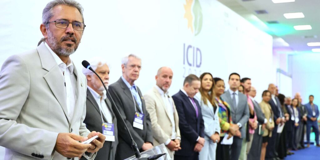 governo-do-ceara-promete-agua-de-reuso-para-instalar-data-center 