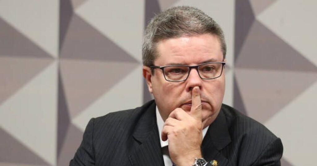 tcu-gasta-r$-770-mil-com-reforma-de-apartamento-funcional-de-anastasia-‘autoridade’