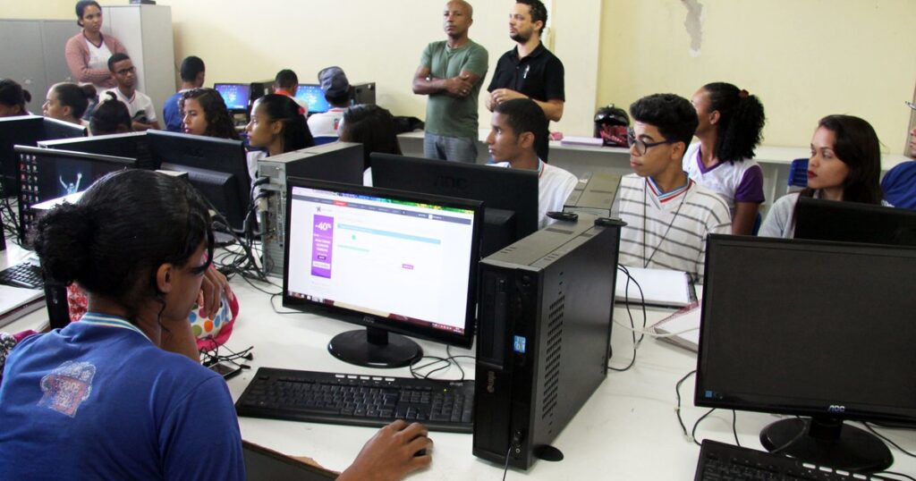 secretaria-da-educacao-da-bahia-abre-processo-seletivo-para-professores