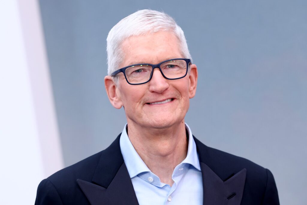 o-ceo-que-acorda-4h-para-ler-e-mails-e-almoca-com-os-funcionarios