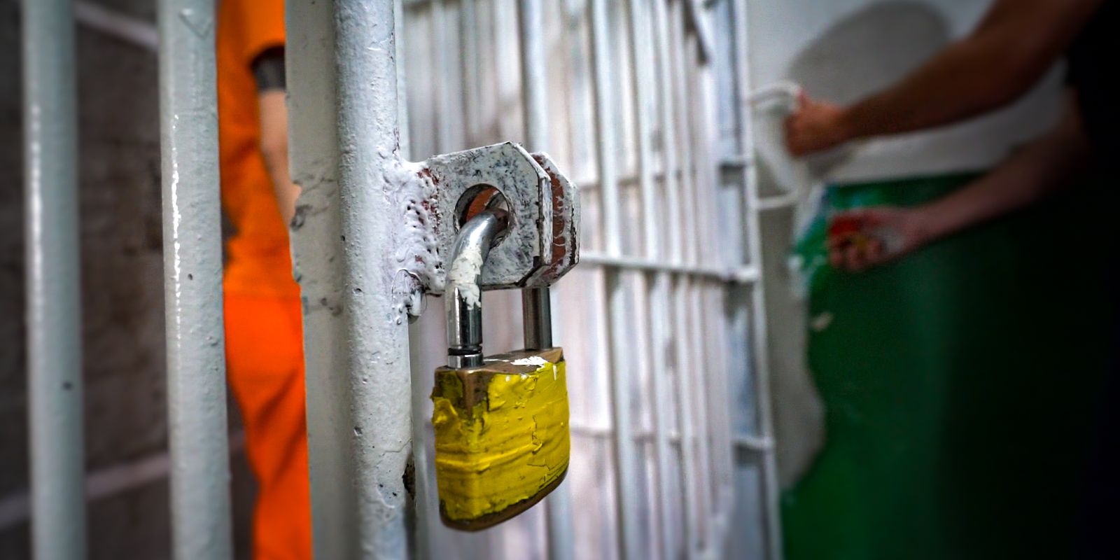 policia-segue-buscando-3-dos-4-presos-soltos-com-alvaras-falsos-em-mg