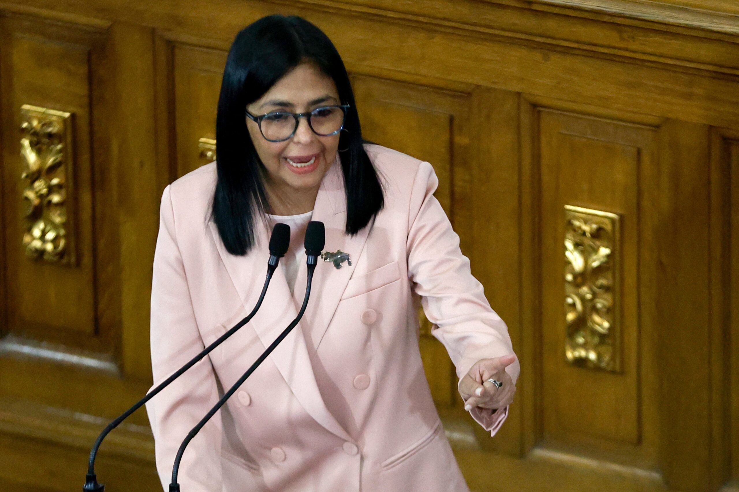 tiros-sao-ouvidos-nas-imediacoes-do-palacio-da-presidencia-da-venezuela