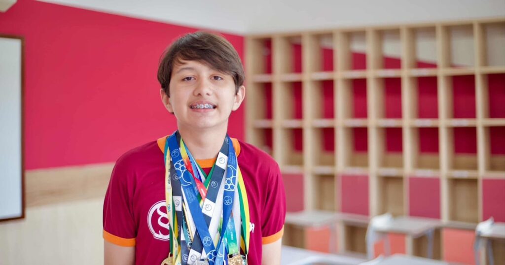 quem-e-o-garoto-de-12-anos-aprovado-no-curso-de-matematica-de-uma-universidade-publica