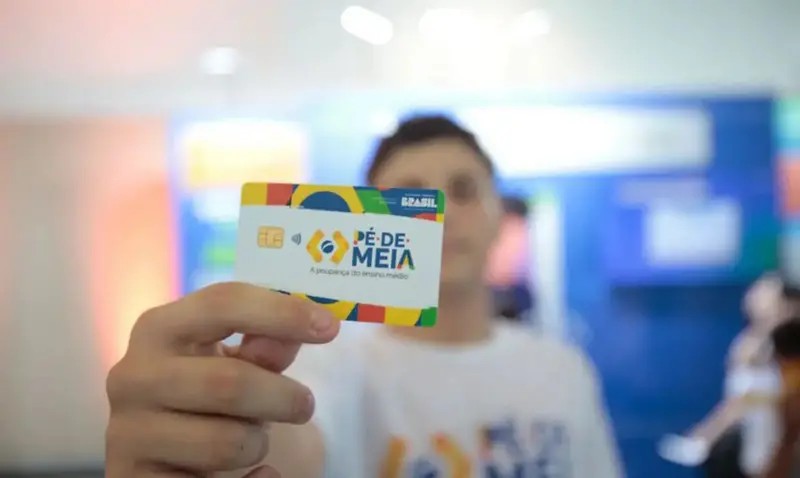 pe-de-meia:-pagamento-apos-conclusao-do-ensino-medio-nao-caiu-na-conta-de-todos-os-alunos;-entenda