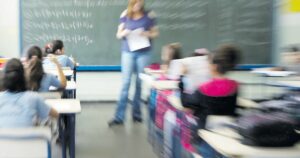 em-quais-estados-salario-inicial-de-professor-supera-r$-7-mil?-veja-lista