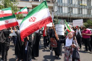 ira-lanca-misseis-contra-base-com-tropas-dos-eua-na-arabia-saudita