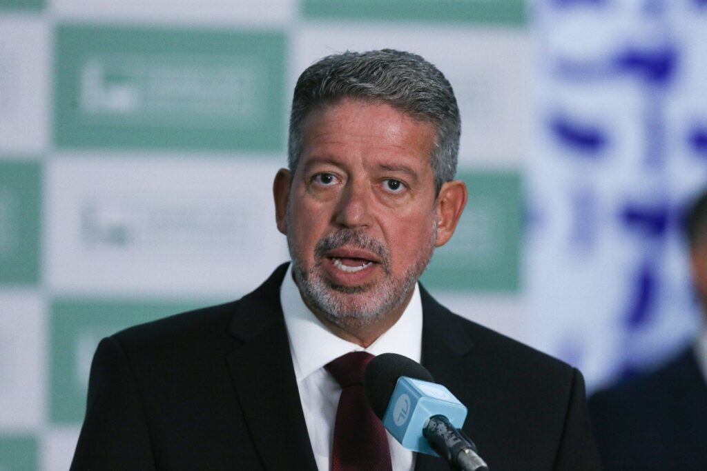 arthur-lira-lanca-pre-candidatura-ao-senado-e-faz-provocacoes-ao-rival-renan-calheiros