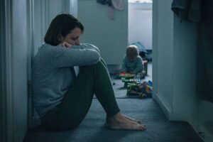 as-mulheres-que-se-arrependem-de-serem-maes:-‘uma-armadilha-impossivel-de-escapar’