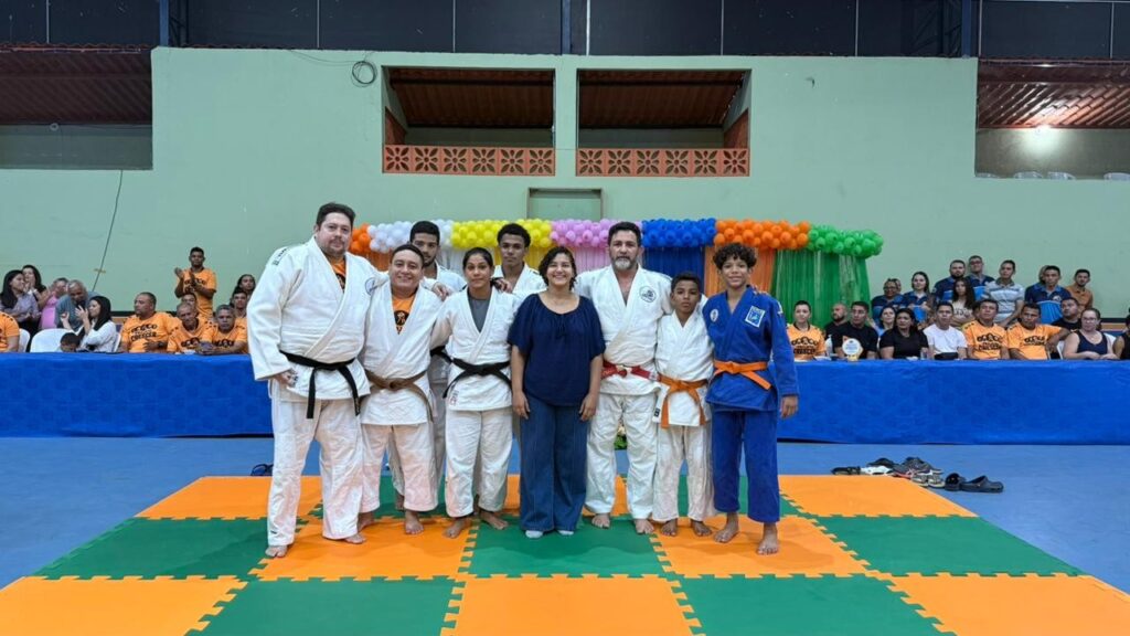 a-cidade-onde-professor-ganha-mais-que-medico-e-criancas-tem-aula-de-judo-com-campea-olimpica