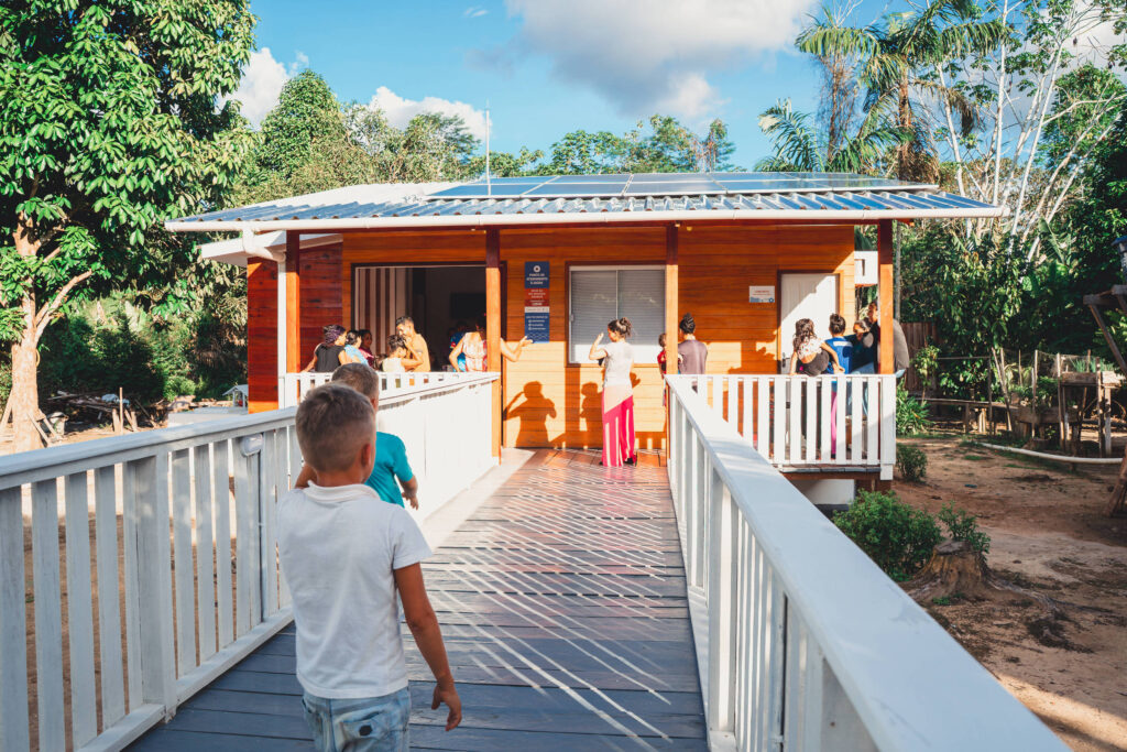 posto-de-saude-chega-a-area-isolada-do-am-e-encurta-viagens-que-duravam-dias-por-atendimento