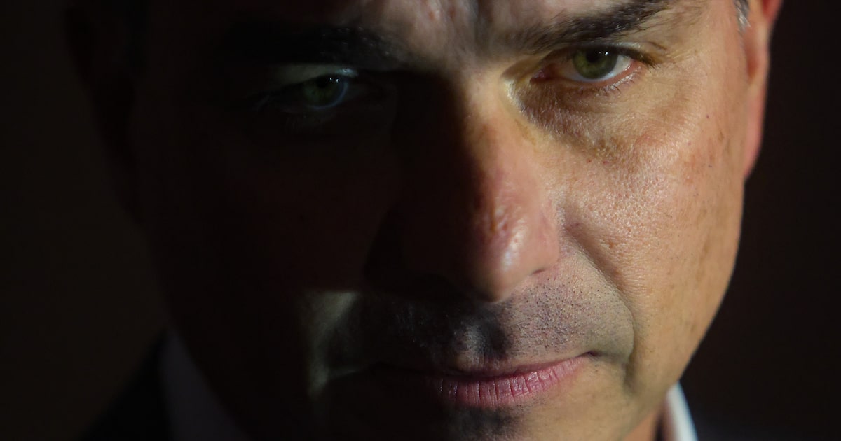 flavio-bolsonaro-e-candidato-viavel,-mas-ainda-nao-consolidado,-mostra-levantamento-do-travessia