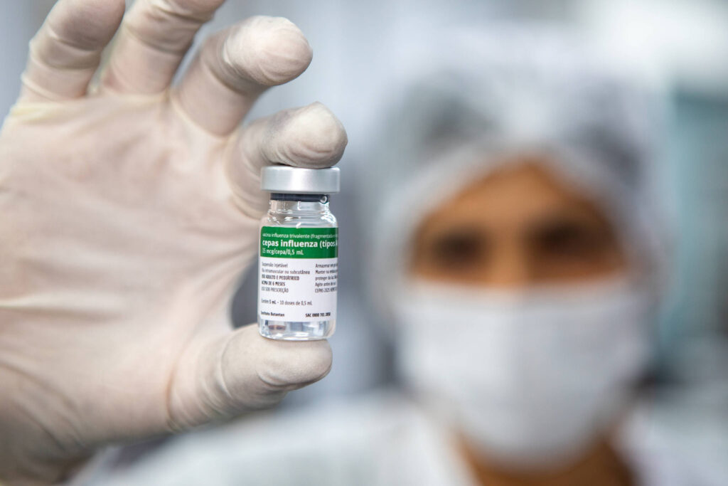 instituto-butantan-recruta-6.900-idosos-para-testar-nova-vacina-contra-gripe