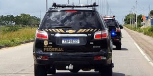 pf-combate-trafico-internacional-de-drogas-em-10-cidades-catarinenses