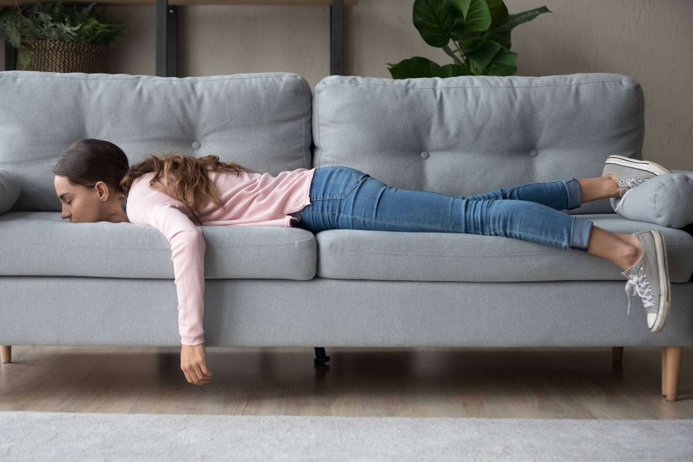 nao-se-culpe:-a-ciencia-explica-por-que-e-tao-dificil-trocar-o-sofa-pelo-exercicio-regular