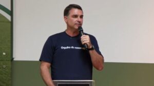 flavio-diz-que-lula-defende-soberania-do-pcc-e-do-cv:-“nao-vamos-admitir”