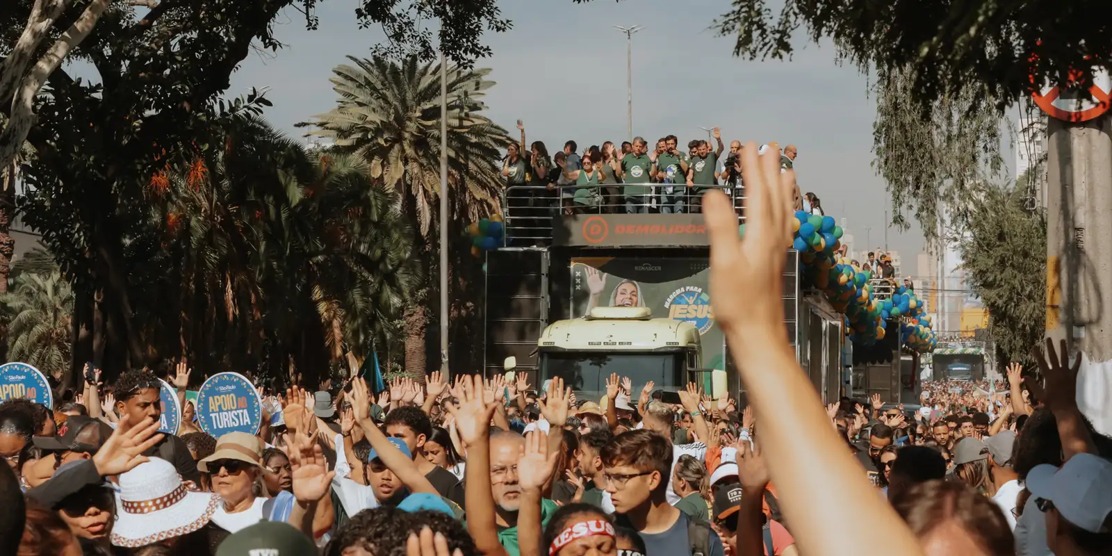 marcha-para-jesus-reune-publico-evangelico-em-sao-paulo