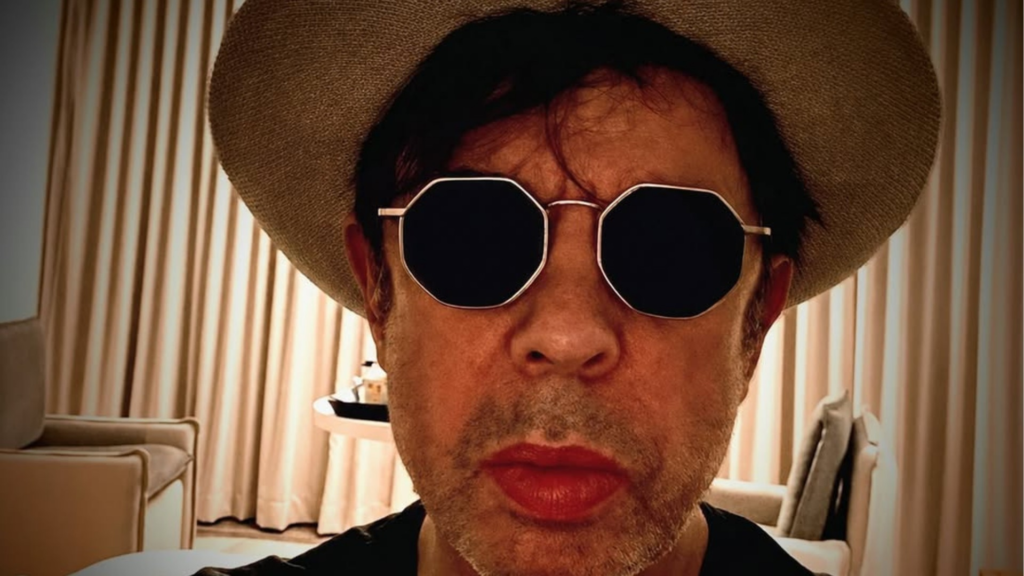 vocalista-do-echo-&-the-bunnymen-sofre-acidente-de-carro-e-banda-adia-show-nos-eua