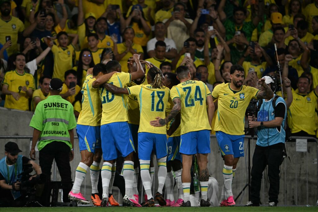 quem-e-o-jogador-da-selecao-brasileira-comparado-a-adriano-imperador?