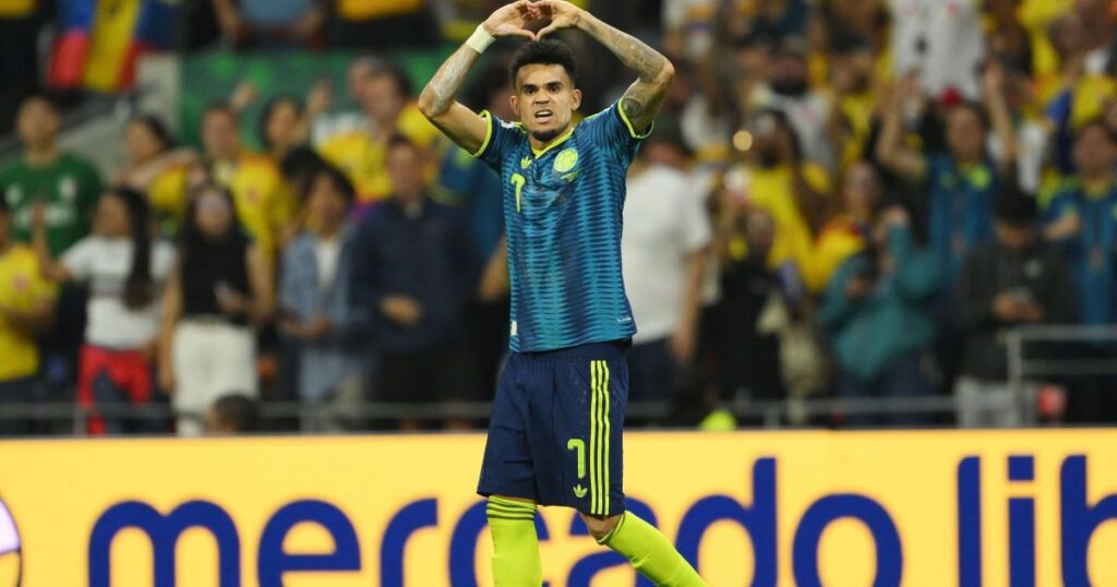 luis-diaz-brilha,-colombia-bate-uzbequistao-e-estreia-com-vitoria-na-copa