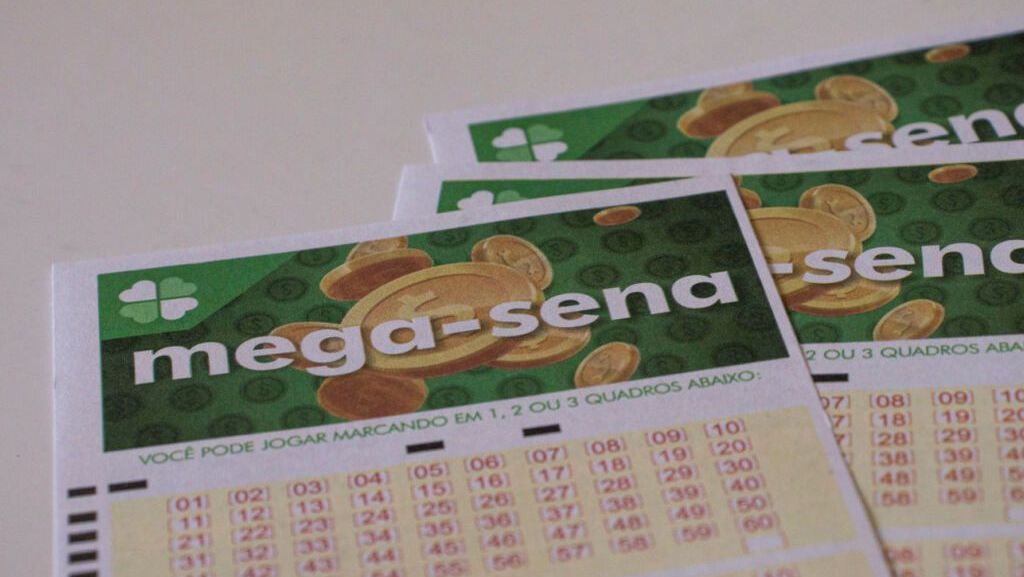 mega-sena-3021:-sorteio-deste-sabado-(20)-pode-pagar-r$-42-milhoes