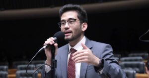 kim-kataguiri-anuncia-que-buscara-reeleicao-como-deputado-em-vez-de-governo-de-sp