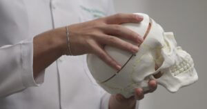 estudante-de-medicina-precisara-de-nota-minima-no-enamed-para-exercer-profissao;-saiba-como-sera