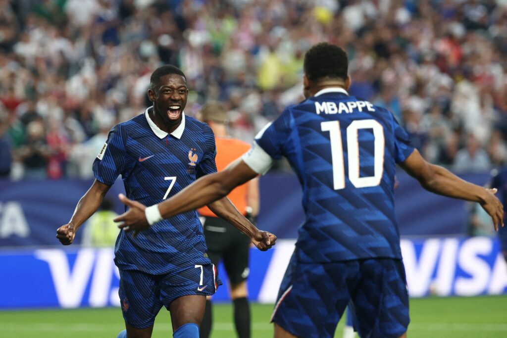 em-duelo-com-paralisacao-de-2-horas,-franca-vence-o-iraque-na-copa-do-mundo