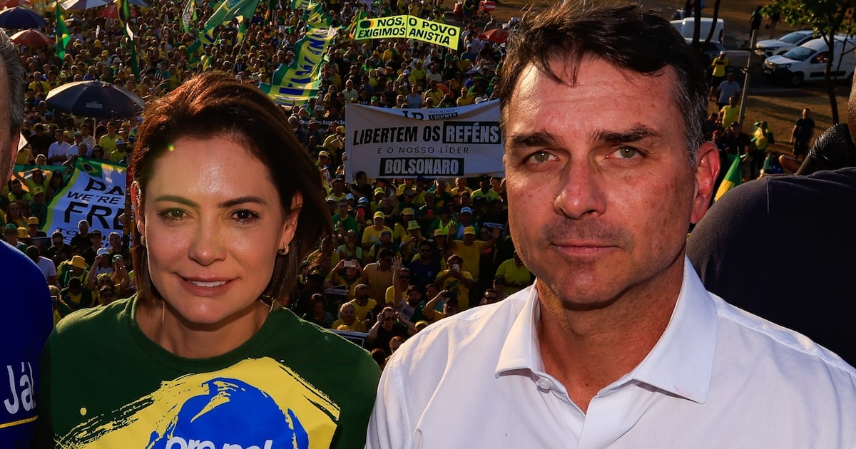 flavio-responde-michelle-e-fala-em-‘gesto-nao-correspondido’;-‘foco-e-livrar-brasil-de-lula-e-do-pt’