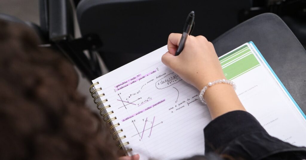 professor-alerta-sobre-erro-comum-no-enem:-‘desprezar-as-questoes-mais-simples’