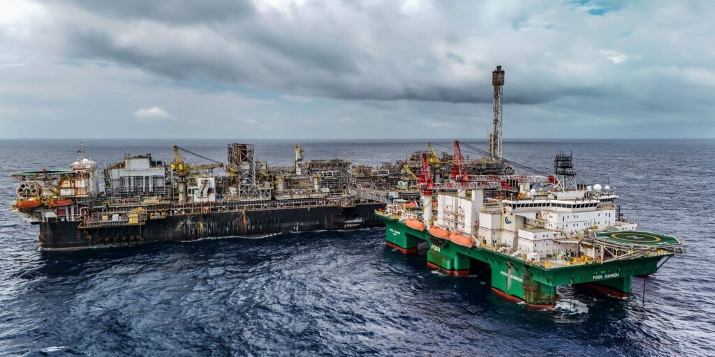 imposto-de-12%-sobre-exportacao-de-petroleo-e-estendido-por-60-dias