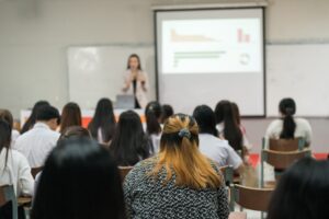 unesco-alerta-que-113-paises-gastam-mais-com-divida-do-que-com-educacao
