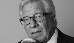 morre-aos-86-anos-peppino-di-capri,-cantor-e-compositor-italiano