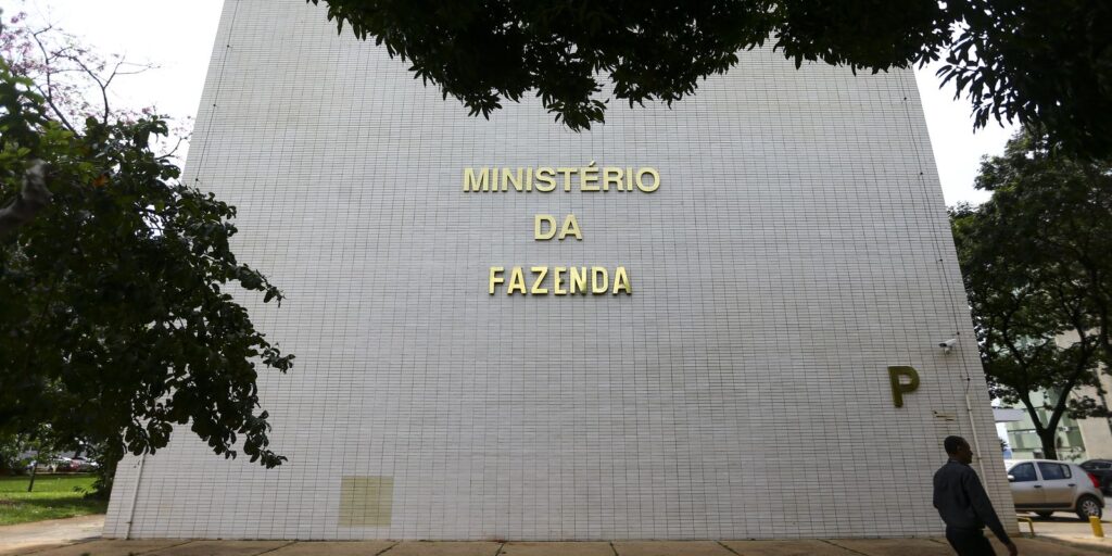 governo-deve-recorrer-ao-stf-sobre-pec-de-agentes-de-saude