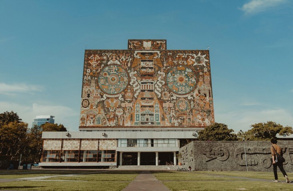 maior-universidade-do-mexico-investiga-suspeita-de-fraude-com-ia-em-vestibular