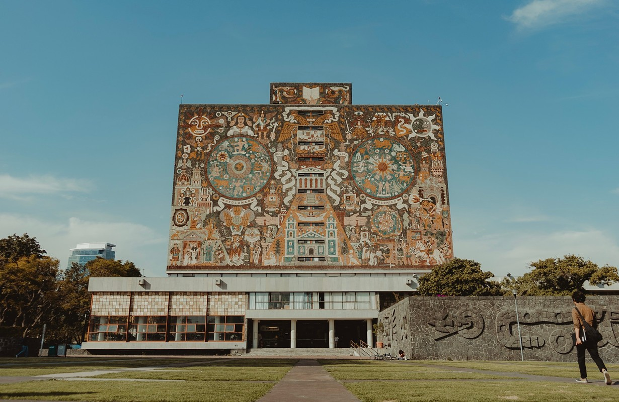maior-universidade-do-mexico-investiga-suspeita-de-fraude-com-ia-em-vestibular